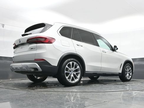 Used 2023 BMW X5 xDrive40i w/ Premium Package AWD/4WD image 45
