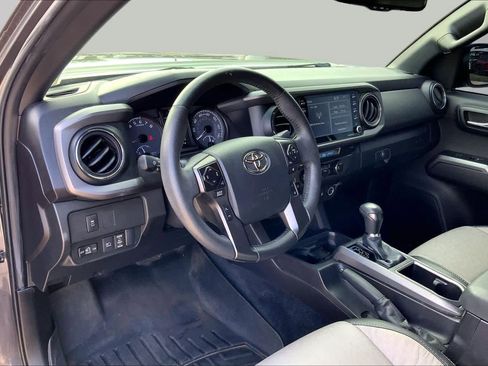 Used 2023 Toyota Tacoma TRD Off-Road AWD/4WD image 17