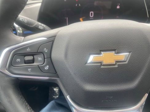 Used 2025 Chevrolet Trax LT w/ LT Convenience Package FWD image 22