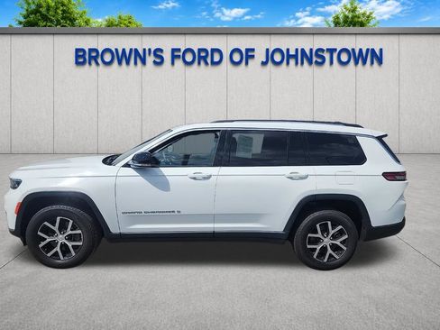 Used 2023 Jeep Grand Cherokee L Limited AWD/4WD image 5