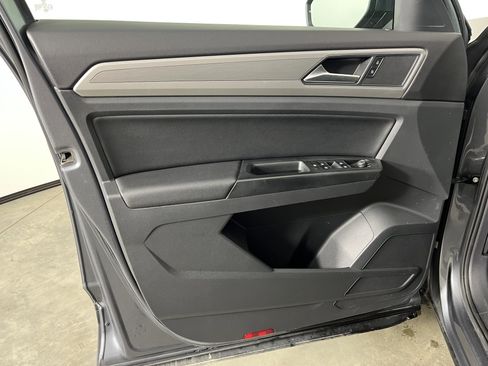 Used 2019 Volkswagen Atlas SE image 17