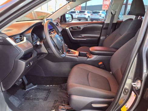 Used 2025 Toyota RAV4 LE FWD image 15