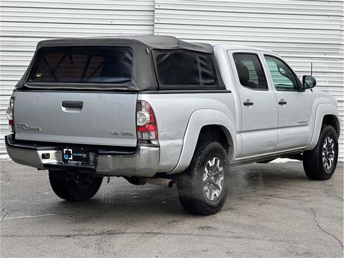Used 2012 Toyota Tacoma 4x4 Double Cab image 10