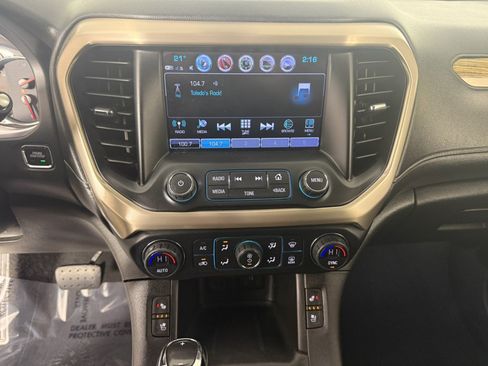 Used 2019 GMC Acadia Denali w/ LPO, Floor Liner Package image 20