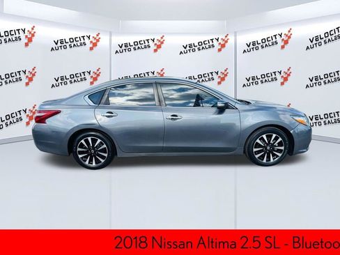 Used 2018 Nissan Altima 2.5 SL FWD image 2
