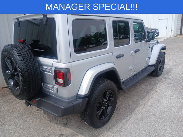 Used 2023 Jeep Wrangler Unlimited Sahara AWD/4WD image 2