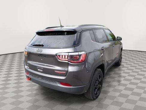 Used 2023 Jeep Compass Trailhawk AWD/4WD image 5