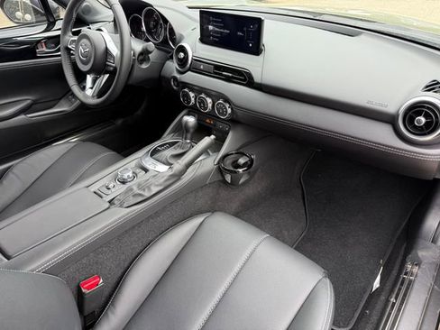 New 2025 MAZDA MX-5 Miata Grand Touring RWD image 17