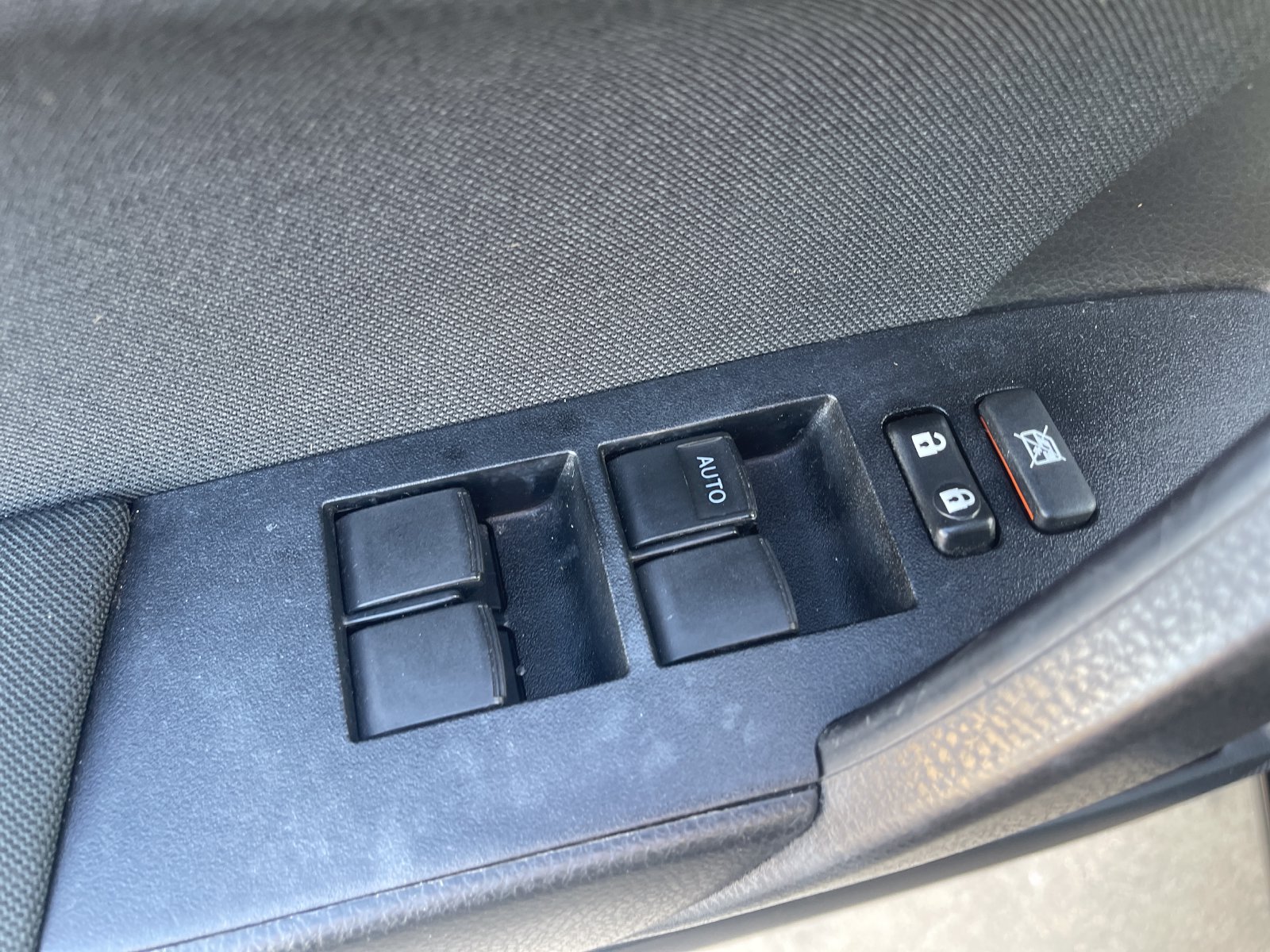 Used 2019 Toyota Corolla LE FWD image 23