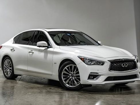 Used 2019 INFINITI Q50 Luxe w/ Essential Package (3.0T Luxe) image 10