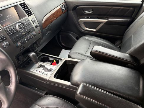Used 2015 Nissan Armada Platinum image 10