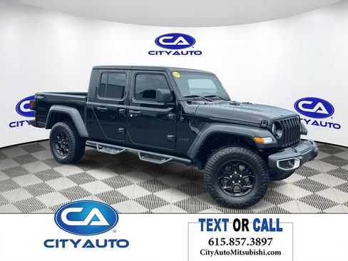 Used 2023 Jeep Gladiator Sport w/ Off Road Group AWD/4WD image 1