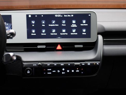 Used 2024 Hyundai Ioniq 5 SEL image 32