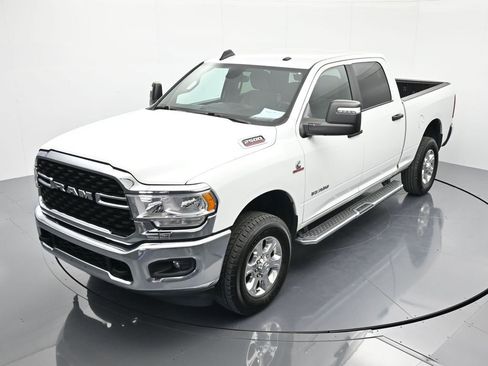 Used 2024 RAM 2500 Big Horn AWD/4WD image 27