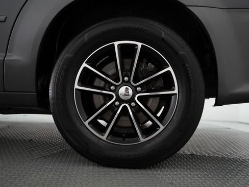 Used 2015 Dodge Grand Caravan SE image 50