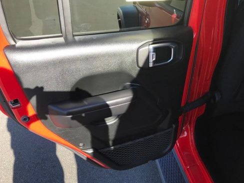 Certified 2019 Jeep Wrangler Unlimited Sport S image 17