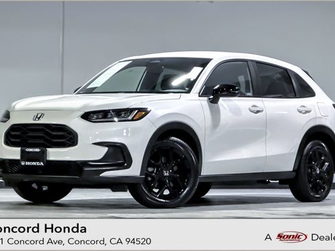 Used 2023 Honda HR-V Sport image 1