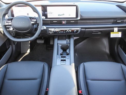 New 2025 Hyundai Ioniq 6 SEL image 18