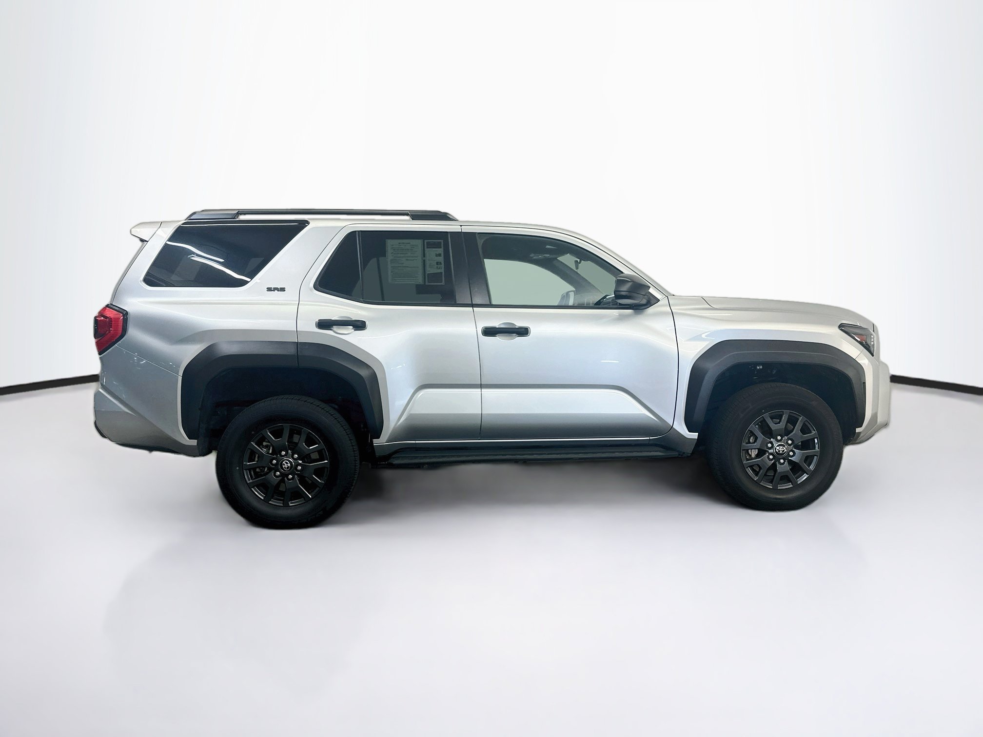 Used 2025 Toyota 4Runner SR5 AWD/4WD image 10