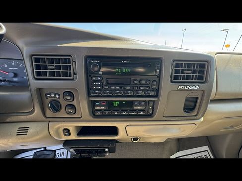 Used 2005 Ford Excursion Limited AWD/4WD image 24
