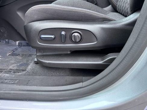 Used 2024 Chevrolet Equinox LT AWD/4WD image 11