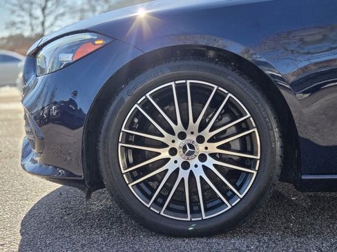 Used 2022 Mercedes-Benz C 300 4MATIC Sedan w/ Pinnacle Trim Package image 4