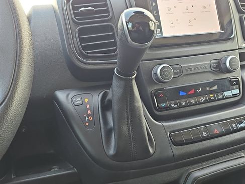 Used 2025 RAM ProMaster 2500 w/ Convenience Group FWD image 23