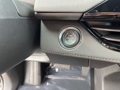 New 2025 Buick Enclave Preferred w/ Power Package image 27