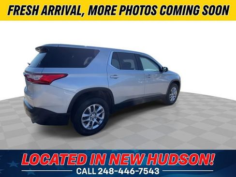 Used 2020 Chevrolet Traverse LS image 2