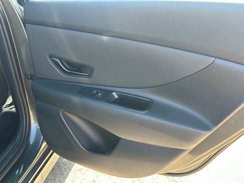 New 2025 Hyundai Elantra Sport image 16