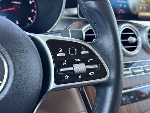 Used 2022 Mercedes-Benz GLC 300 image 11