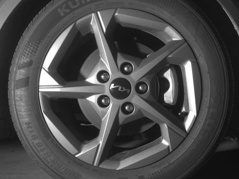 Used 2025 Kia K4 LXS image 13