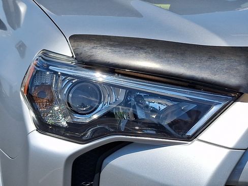 Used 2014 Toyota 4Runner SR5 Premium AWD/4WD image 9