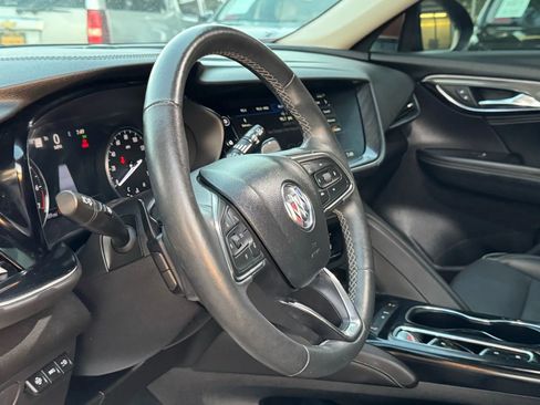 Used 2022 Buick Envision Essence w/ Technology Package I image 9