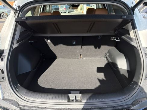 Certified 2025 Kia Seltos EX w/ EX Sunroof Package image 24