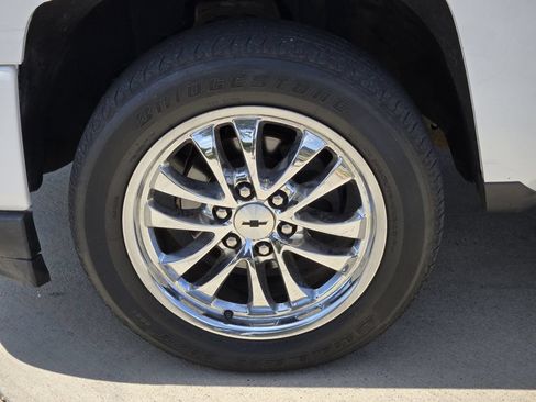 Used 2018 Chevrolet Silverado 1500 LT w/ Texas Edition AWD/4WD image 7