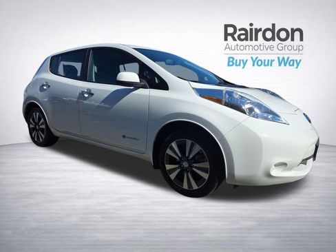 Used 2016 Nissan Leaf SV FWD image 1