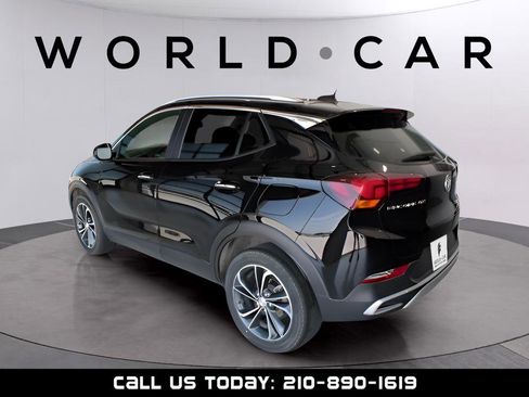 Used 2023 Buick Encore GX Select image 5