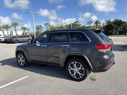 Used 2021 Jeep Grand Cherokee Overland RWD image 5