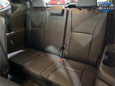 Used 2025 Toyota Highlander XSE image 19