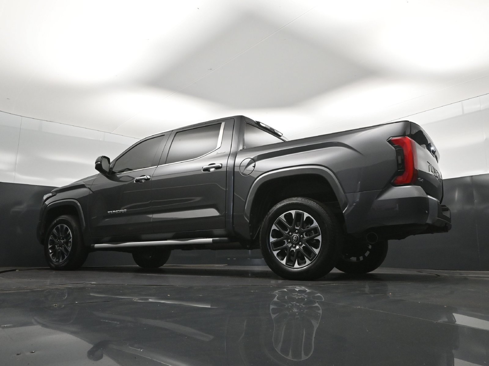 Used 2026 Toyota Tundra Limited w/ Power Package AWD/4WD image 41