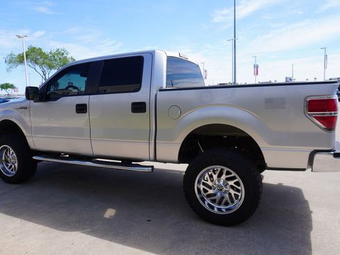 Used 2012 Ford F150 XLT w/ XLT Convenience Pkg image 4