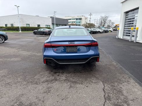 Used 2024 Audi RS 7 Performance AWD/4WD image 4