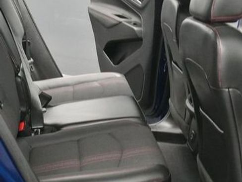 Used 2023 Chevrolet Equinox RS image 12