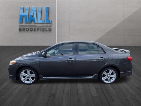 Used 2013 Toyota Corolla S w/ Premium Complete Pkg FWD image 2
