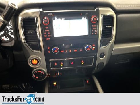 Used 2018 Nissan Titan PRO-4X image 9
