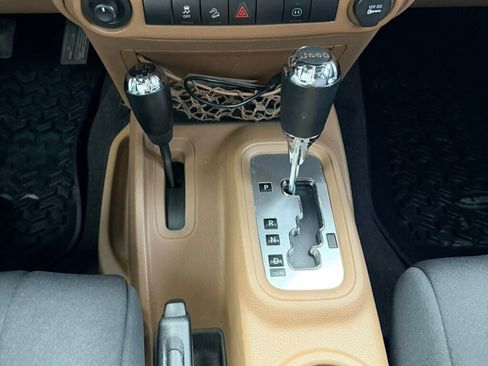 Used 2012 Jeep Wrangler Rubicon w/ Dual Top Group image 16