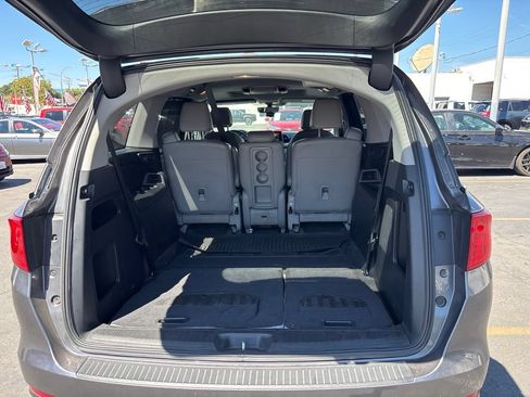 Used 2018 Honda Odyssey EX-L image 11