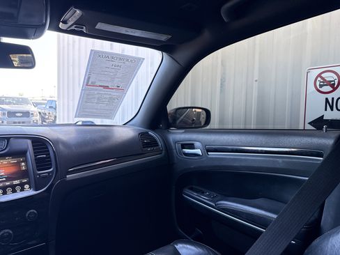 Used 2021 Chrysler 300 S image 18