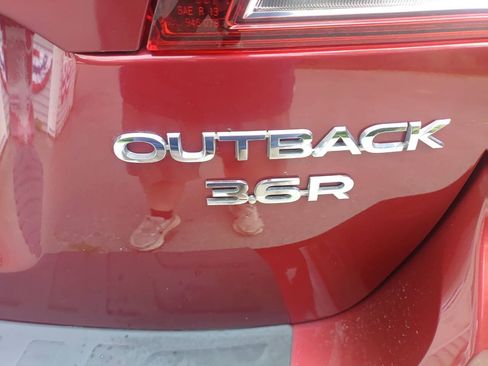 Used 2017 Subaru Outback 3.6R Limited AWD/4WD image 9